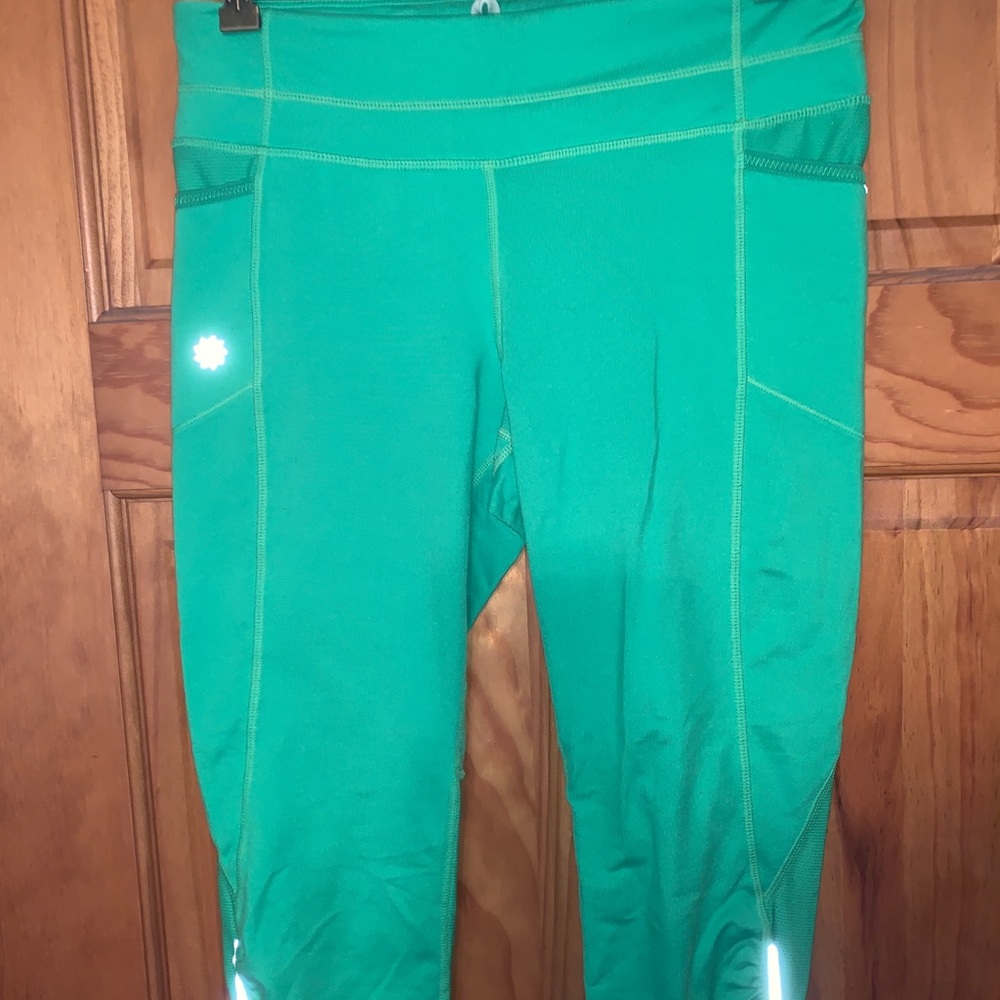 Athelta Crop Leggings